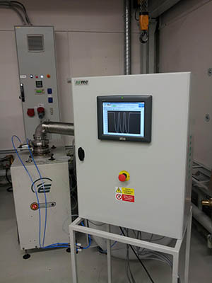 EDWARDS s.r.o., Lutín, Monitorovací jednotky pro dlouhodobý test pump GXS.